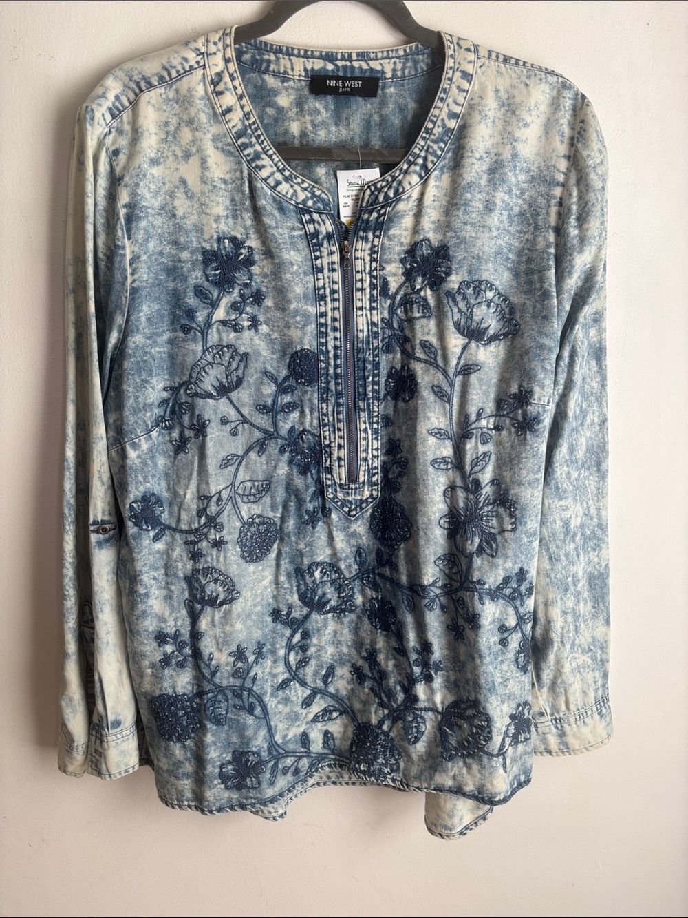 Nine West | NWT chambray Floral embroidered Tunic Sz L